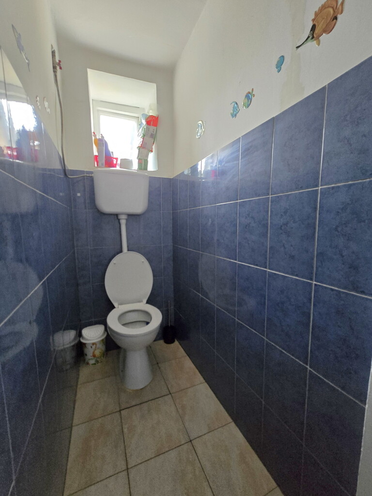 Image 6237867 - 9