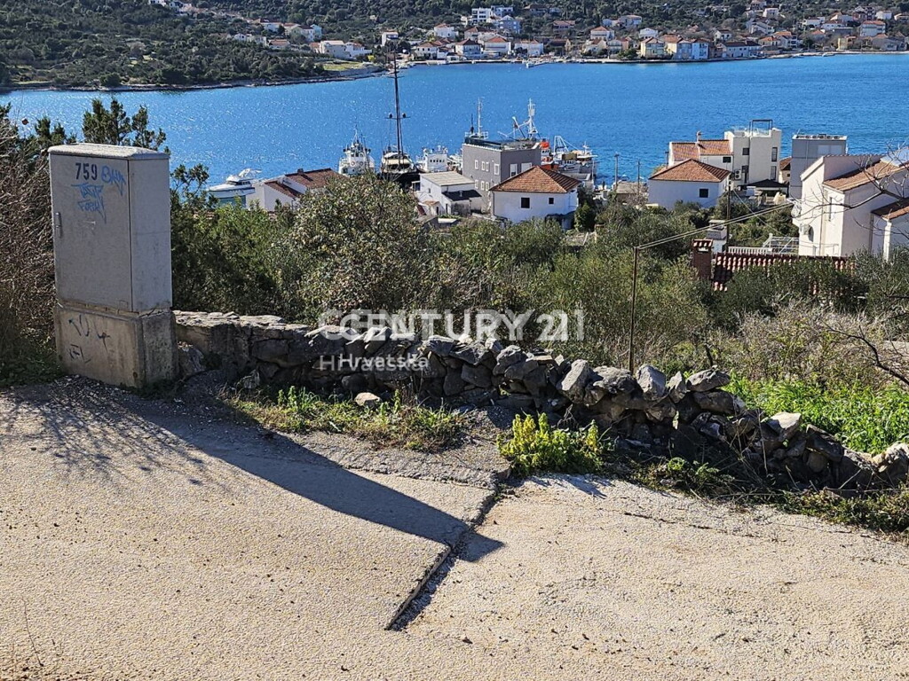 Image 6237879 - 7