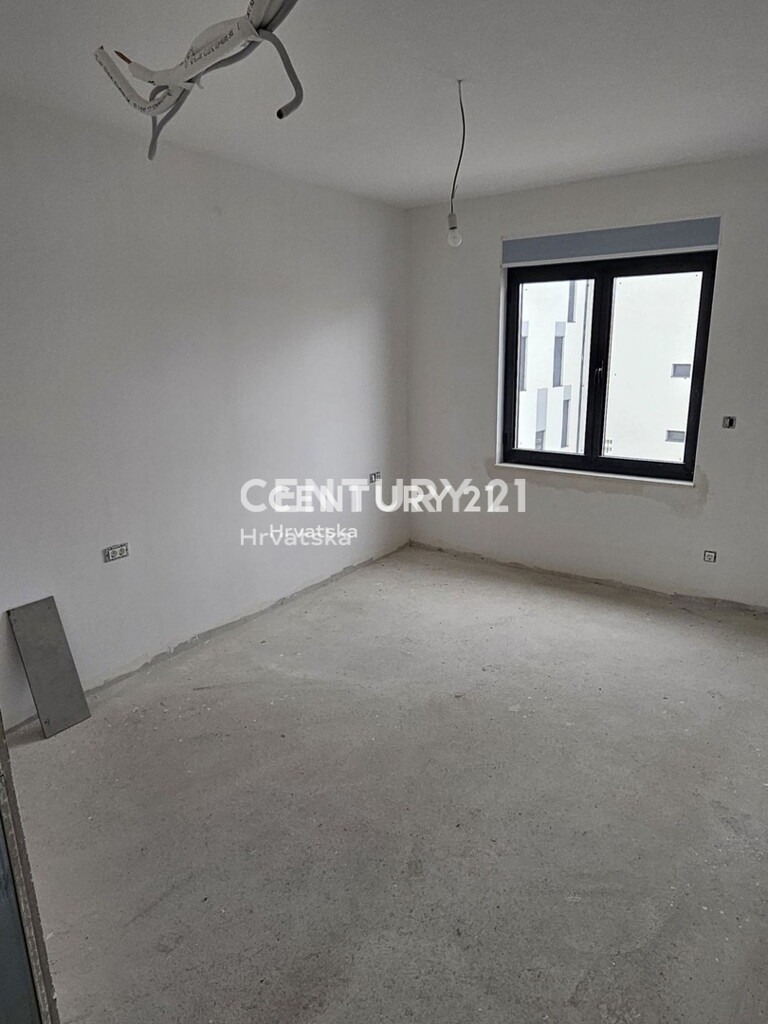 Image 6237895 - 8