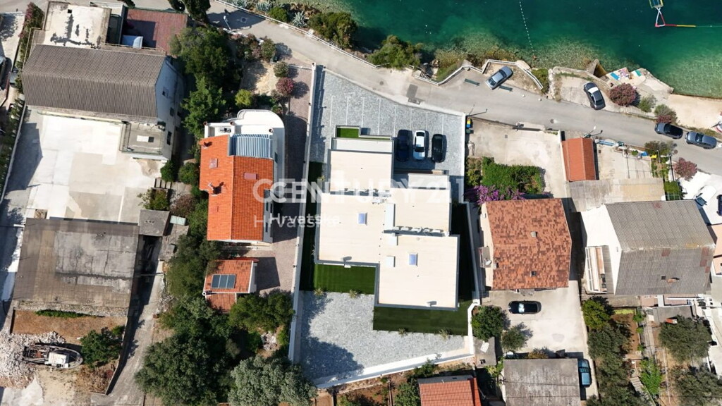 Image 6237900 - 6