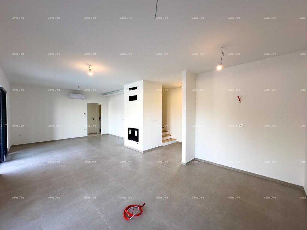 Image 6237946 - 8