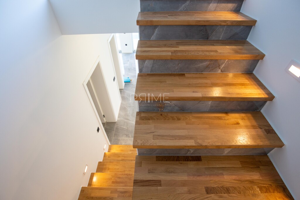 Image 6237998 - 19