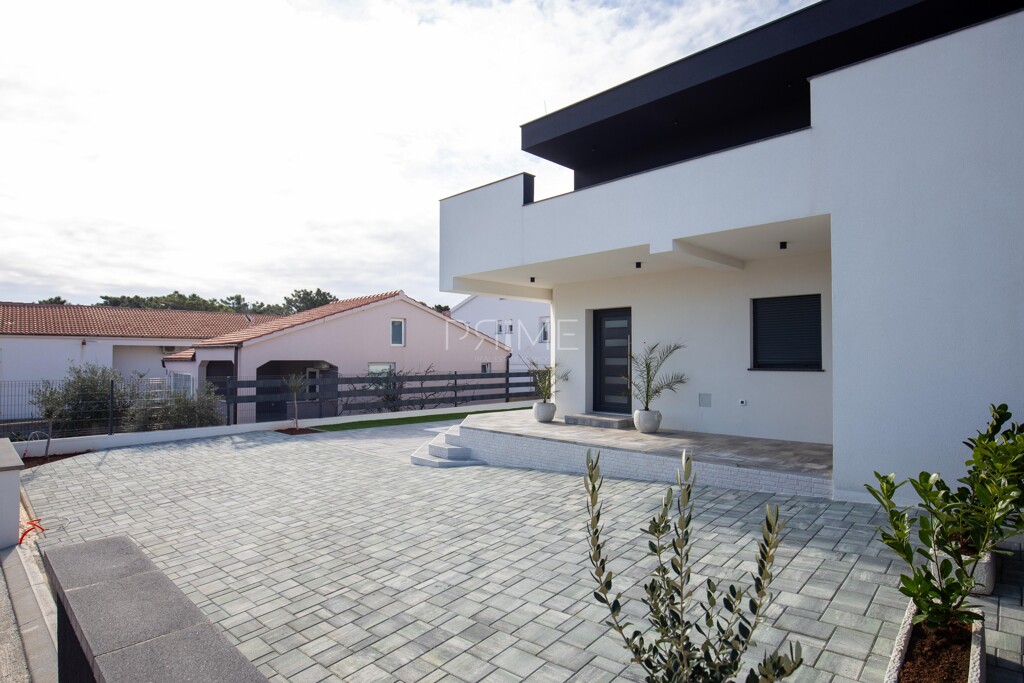 Image 6237998 - 5