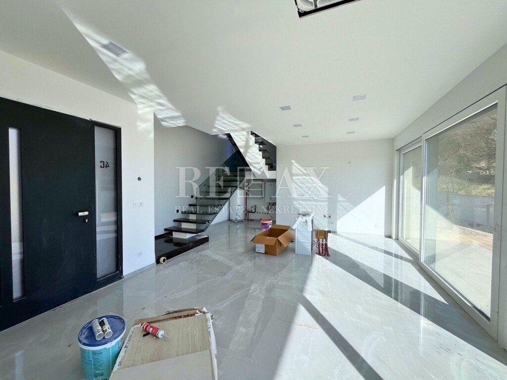 Image 6238050 - 6