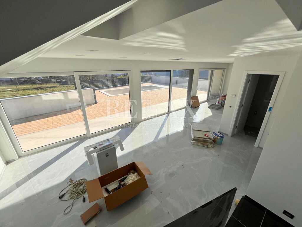Image 6238050 - 9