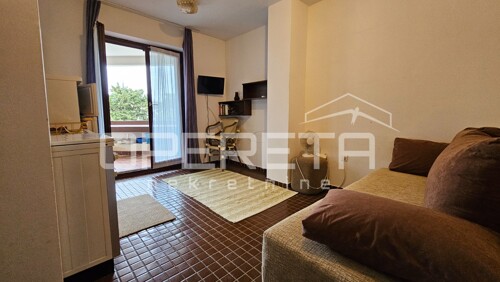 GAJAC – Jednosobni apartman s velikom natkrivenom terasom, 300 m od mora!