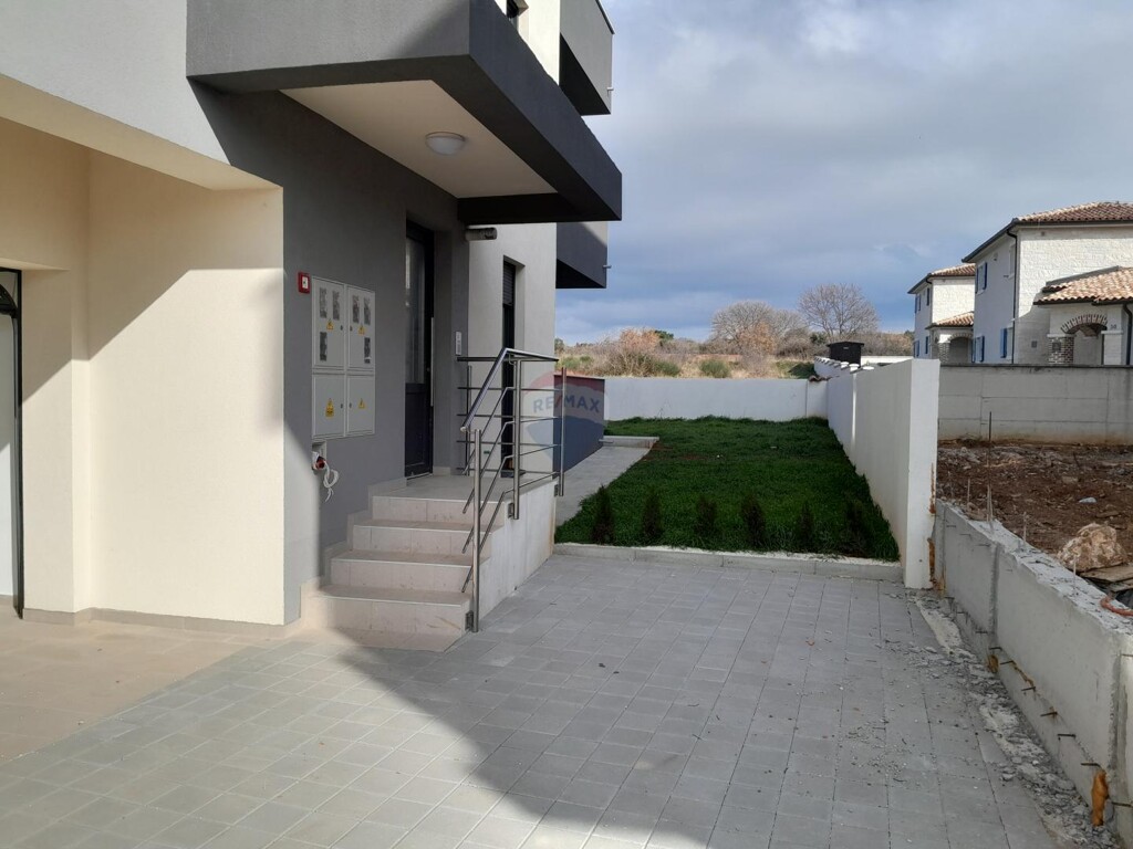 Image 6238094 - 4
