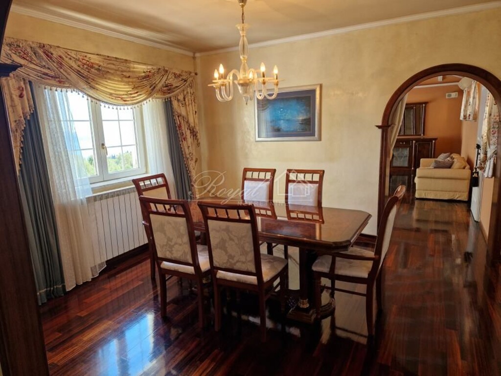 Image 6238204 - 8