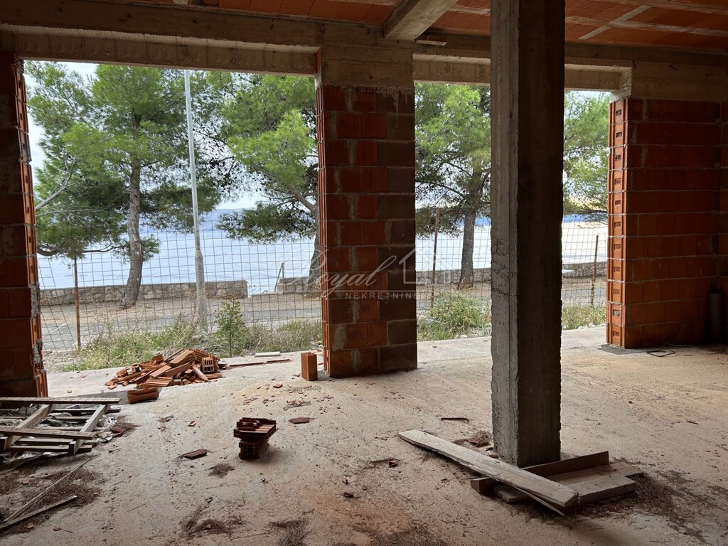 Image 6238436 - 3