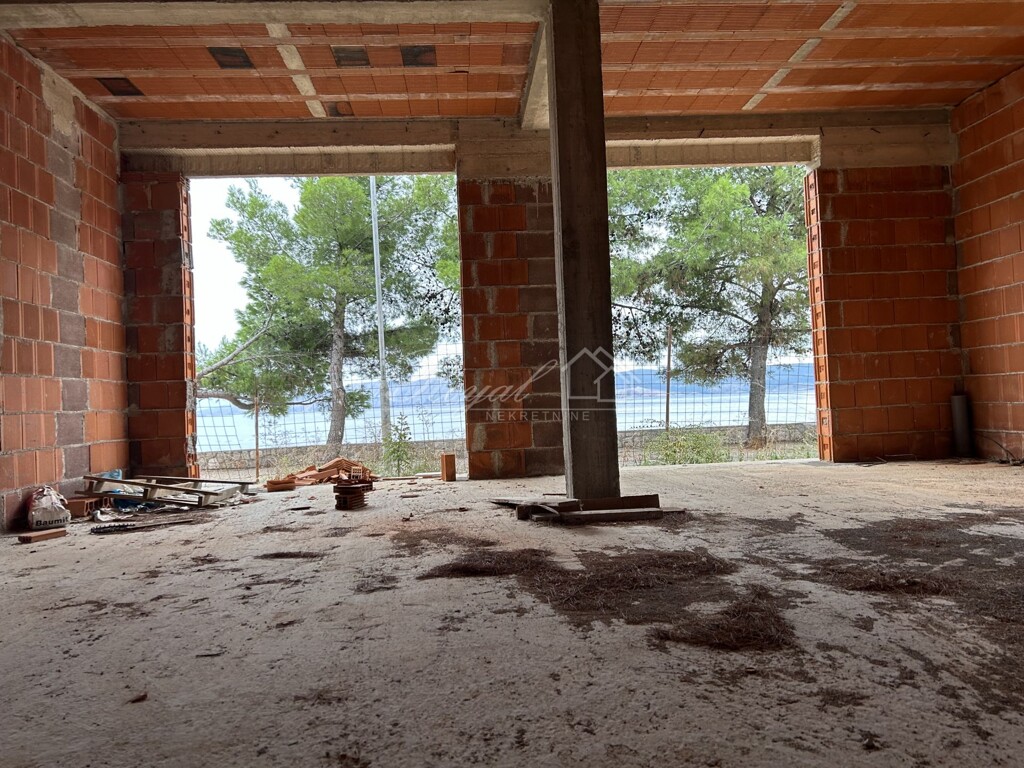 Image 6238436 - 1