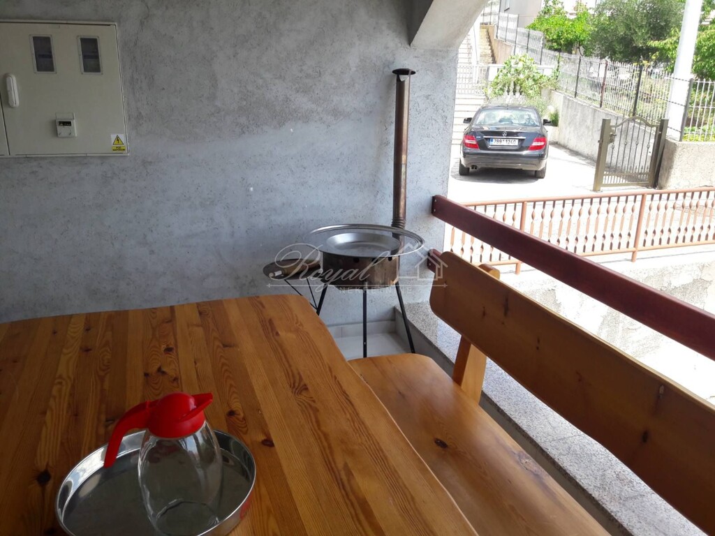 Image 6238625 - 7