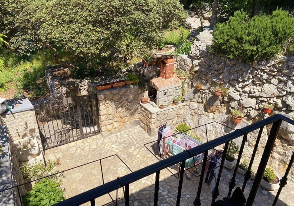 Image 6238668 - 12