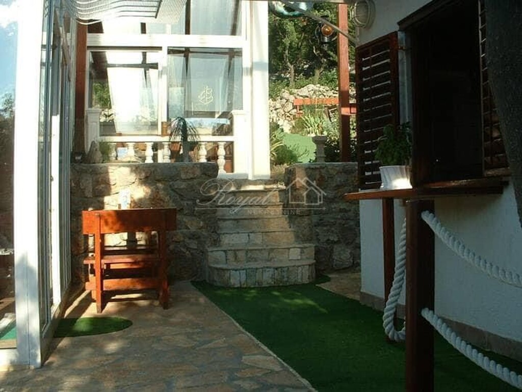 Image 6238681 - 16
