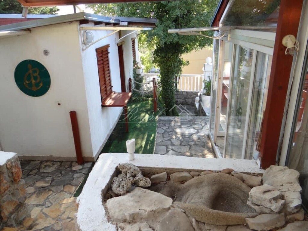 Image 6238681 - 7