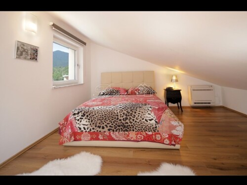 Thumbnail 6239063 - 8