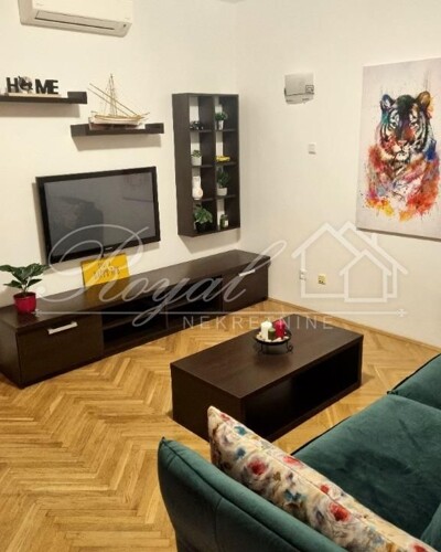 RIJEKA, KOSTRENA - Stan 2S+DB, 2 balkona