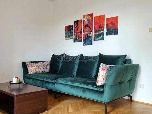 RIJEKA, KOSTRENA - Stan 2S+DB, 2 balkona