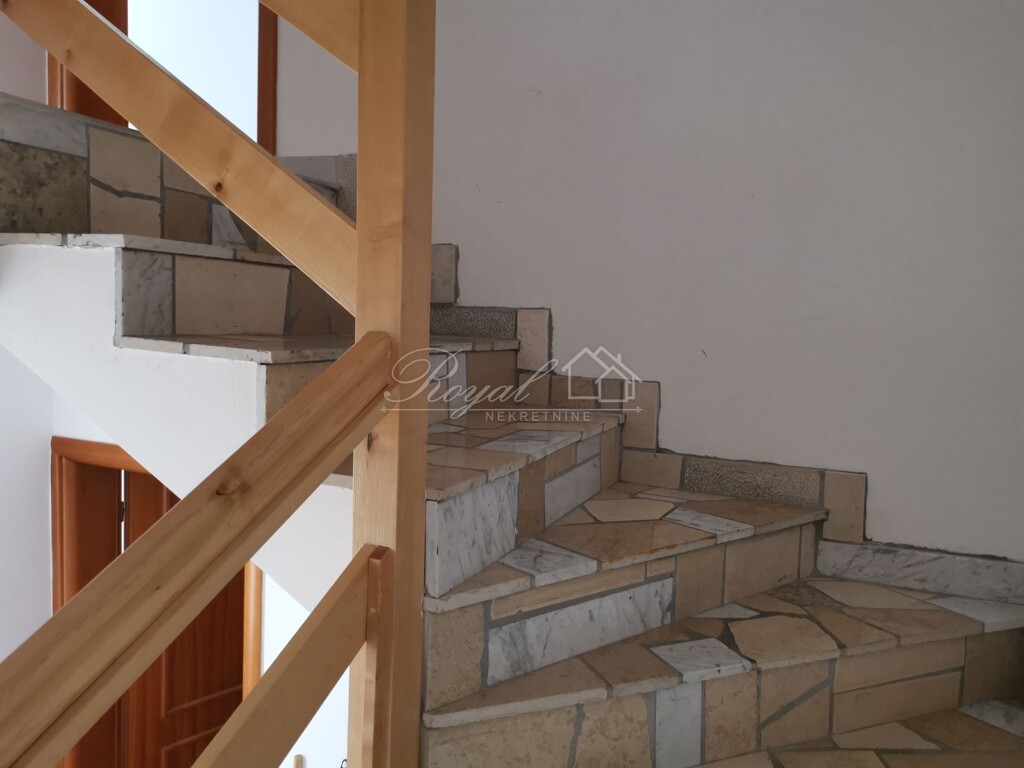 Image 6239137 - 9