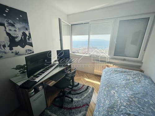 Thumbnail 6239206 - 10