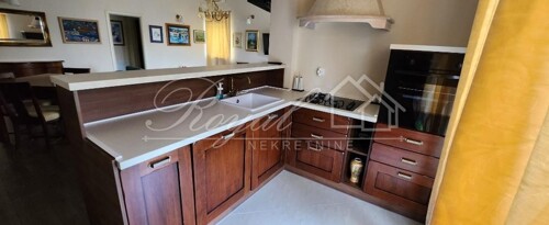 KASTAV, MATULJI - Lijepo uređeni stan, 100m2