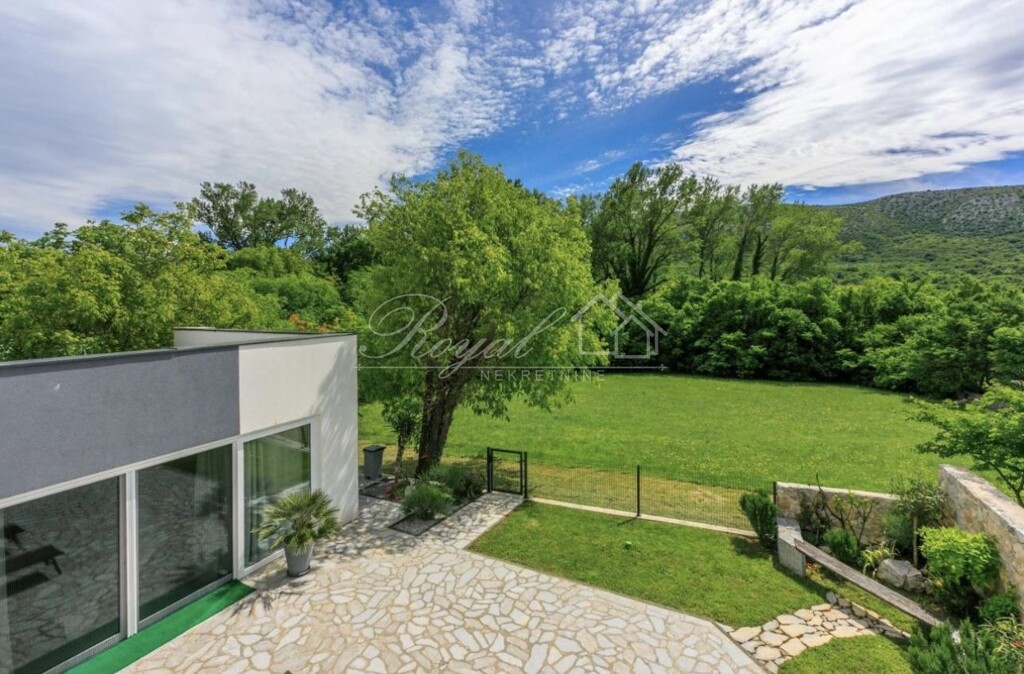 Image 6239318 - 6
