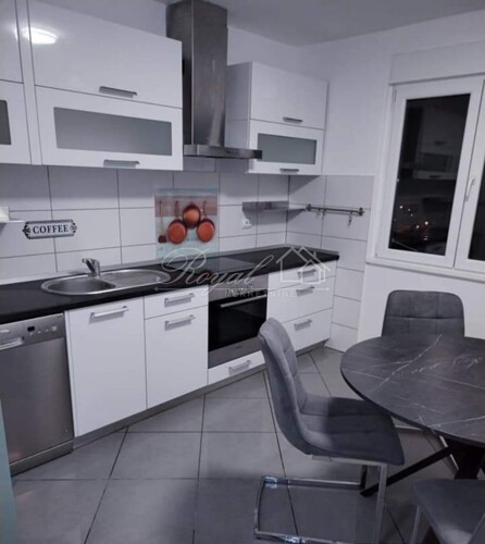 Thumbnail 6239330 - 3