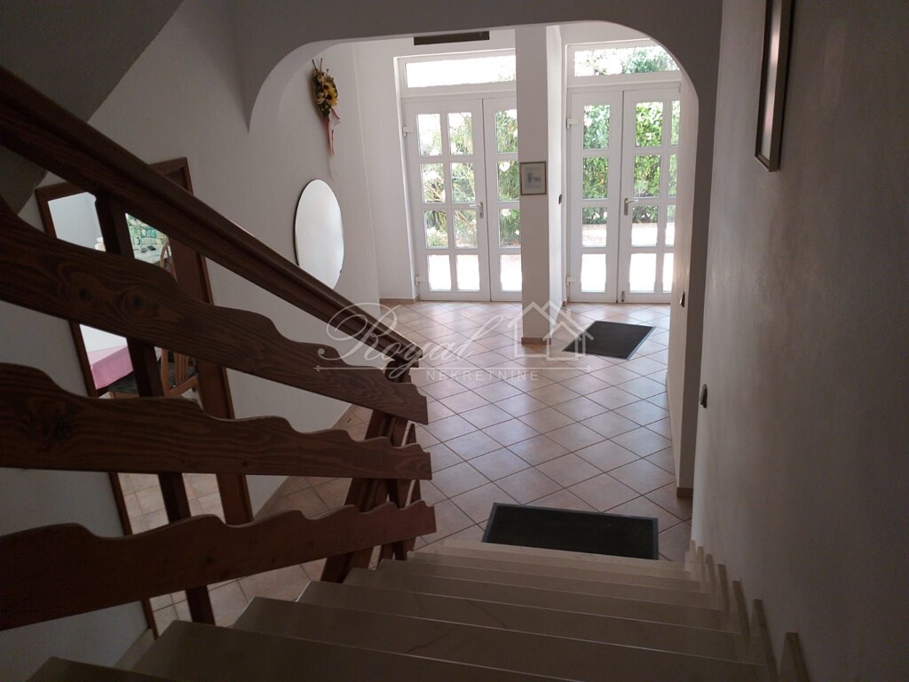 Image 6239438 - 9