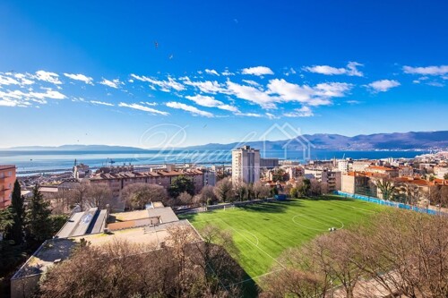 RIJEKA, BELVEDER - Stan sa tri zasebne jedinice