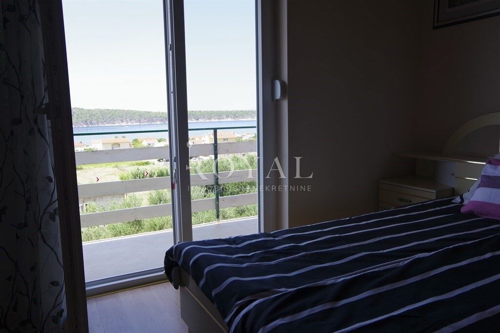 Image 6239452 - 9