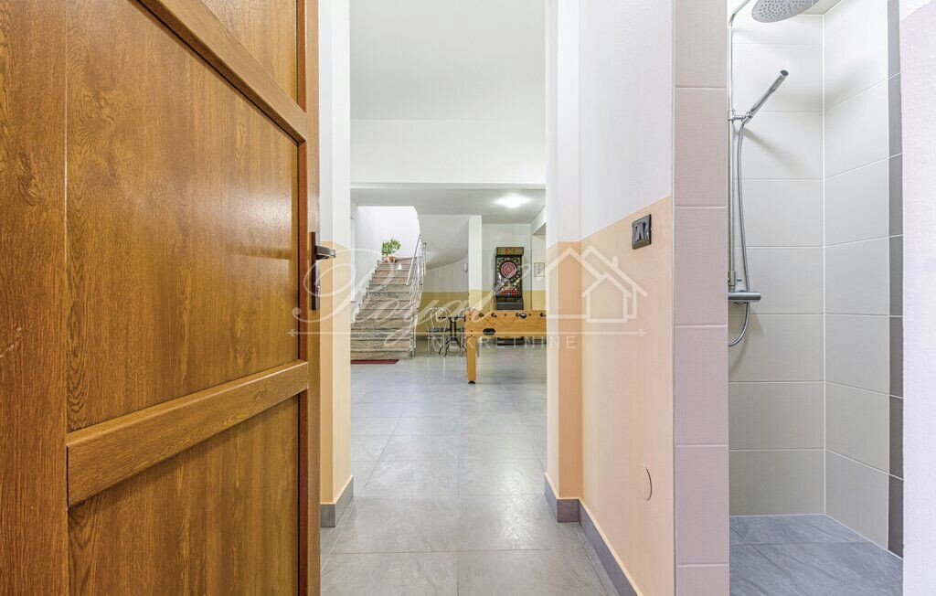 Image 6239517 - 6