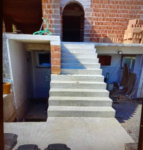 Thumbnail 6239602 - 3