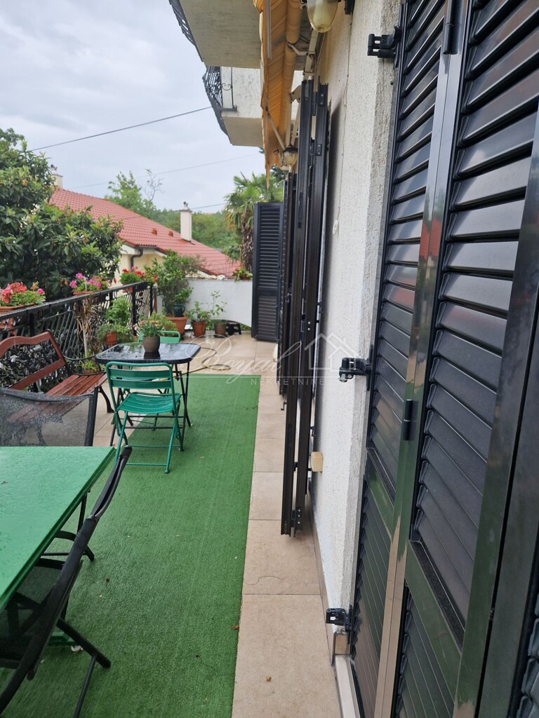Image 6239625 - 8