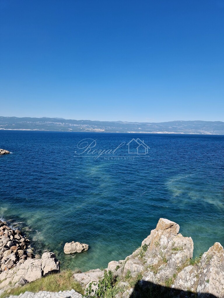 Image 6239661 - 3