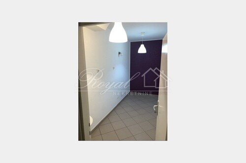 Thumbnail 6239747 - 1
