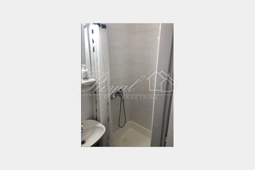 Thumbnail 6239747 - 6