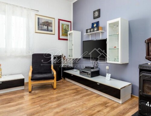 APARTMAN KOSTRENA