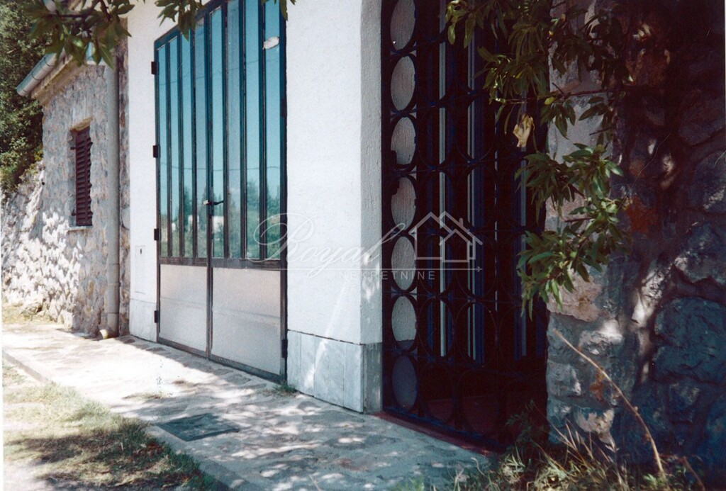 Image 6239799 - 8