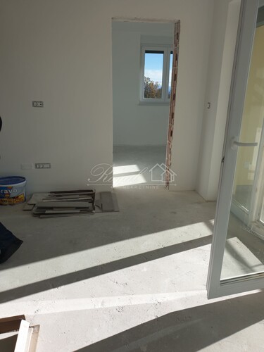 Thumbnail 6239813 - 3