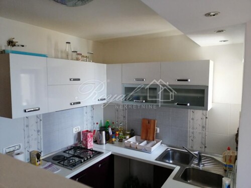 KOSTRENA, 3S+DB, 500 EUR/MJ.