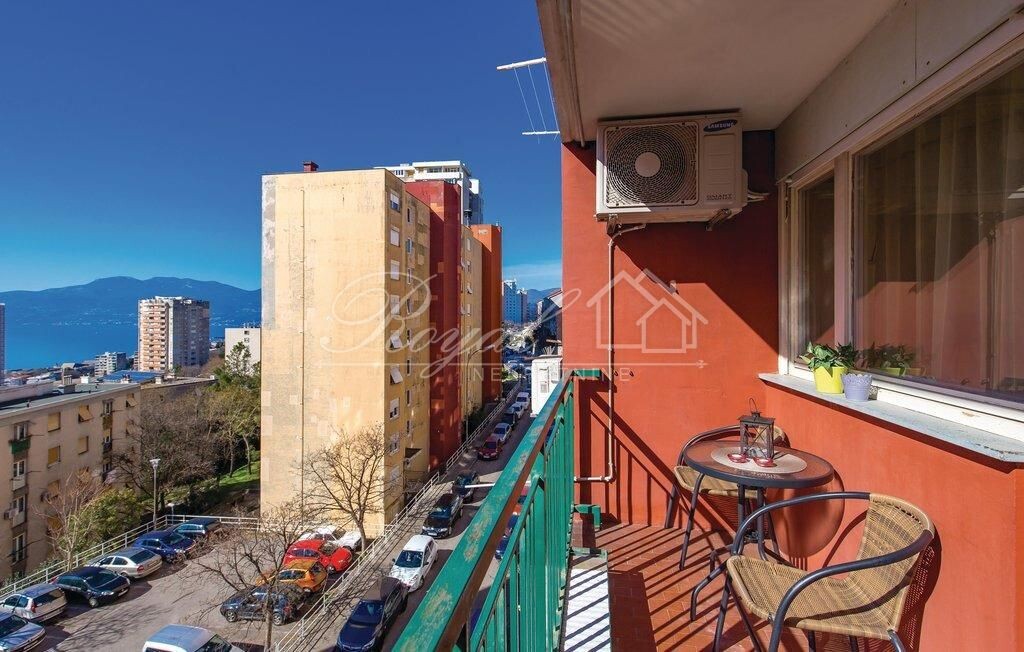 Image 6239855 - 6