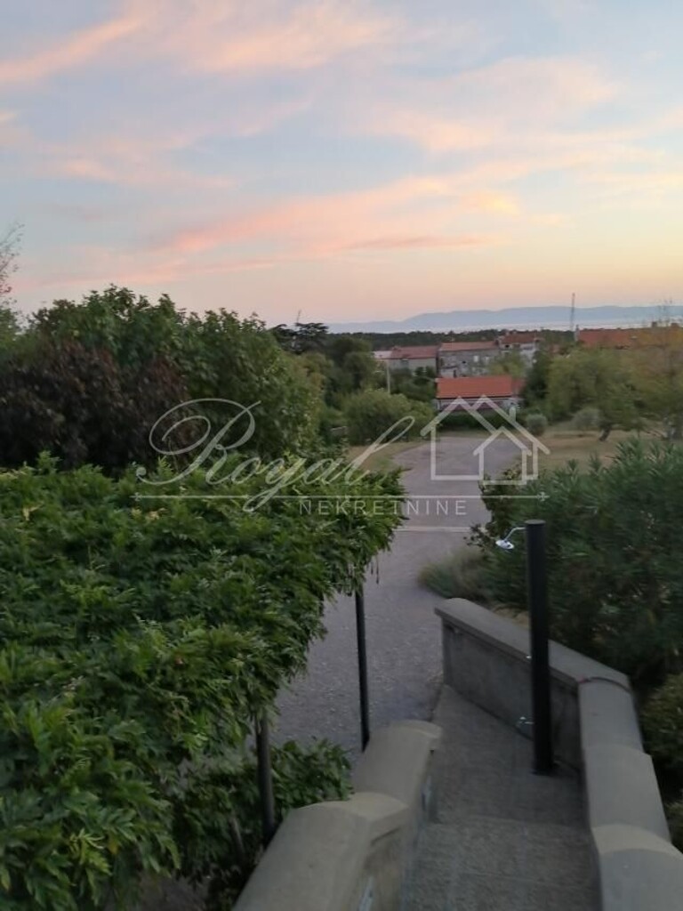Image 6239882 - 1