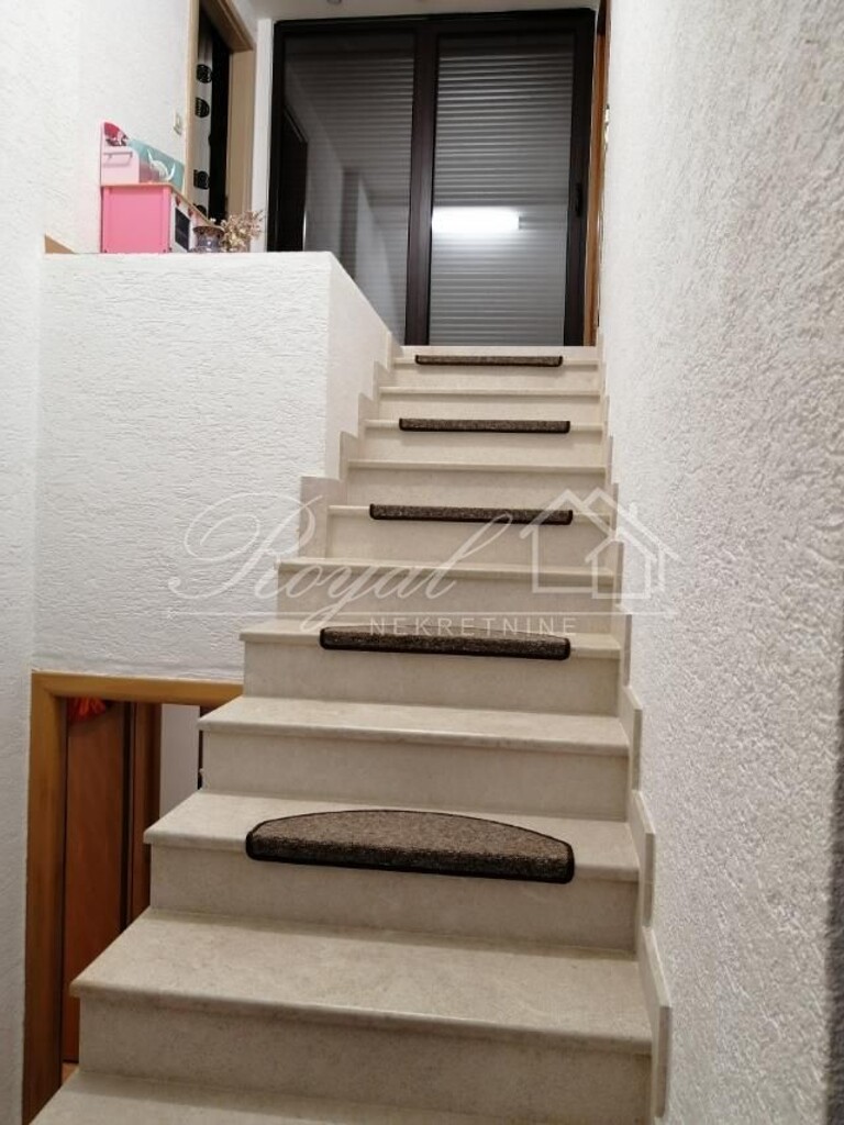 Image 6239882 - 23