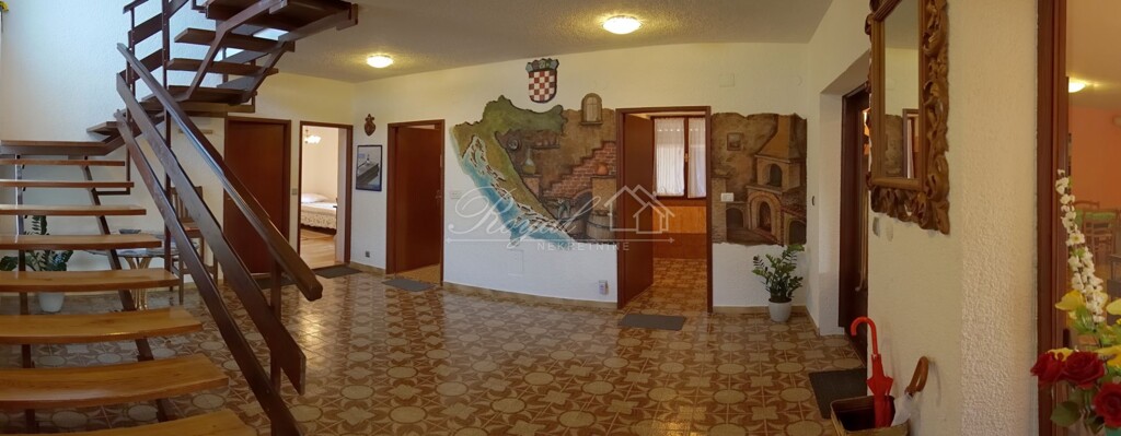 Image 6239937 - 8