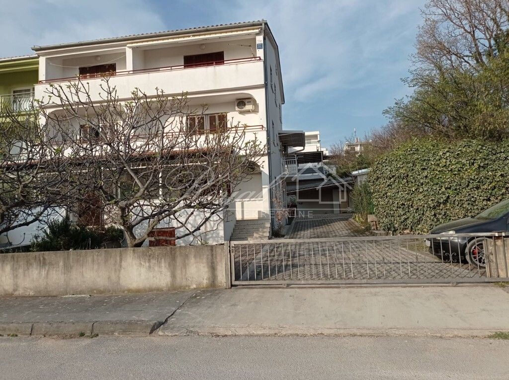 Image 6239953 - 4