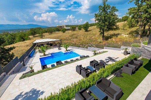 Kastav, luksuzna stambena novogradnja sa zajedničkim bazenom