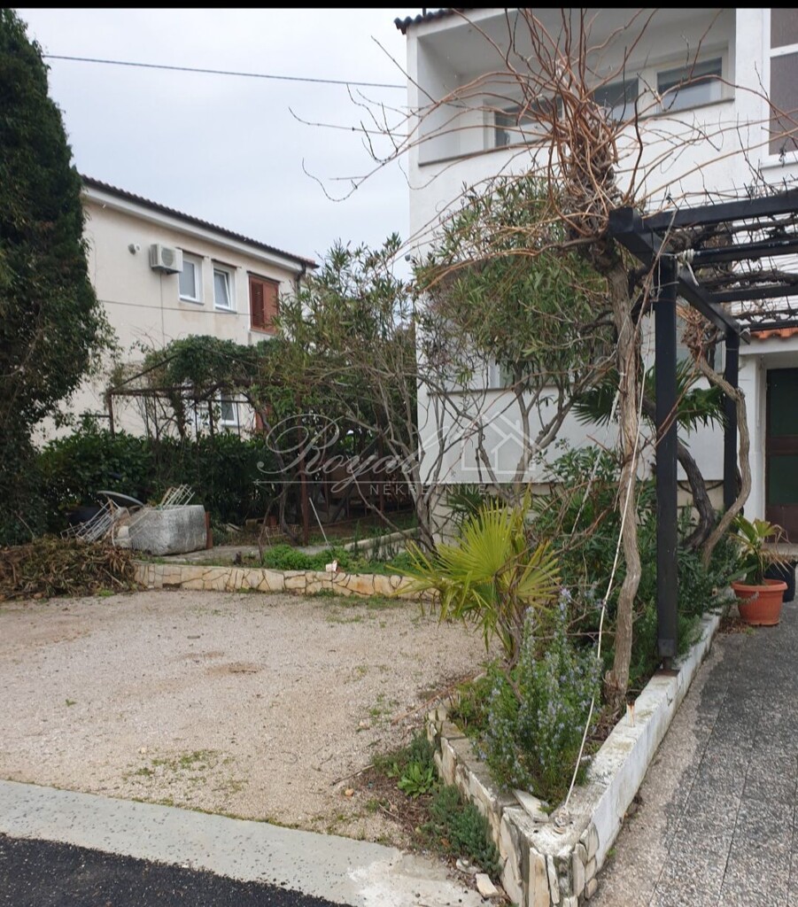 Image 6240017 - 1