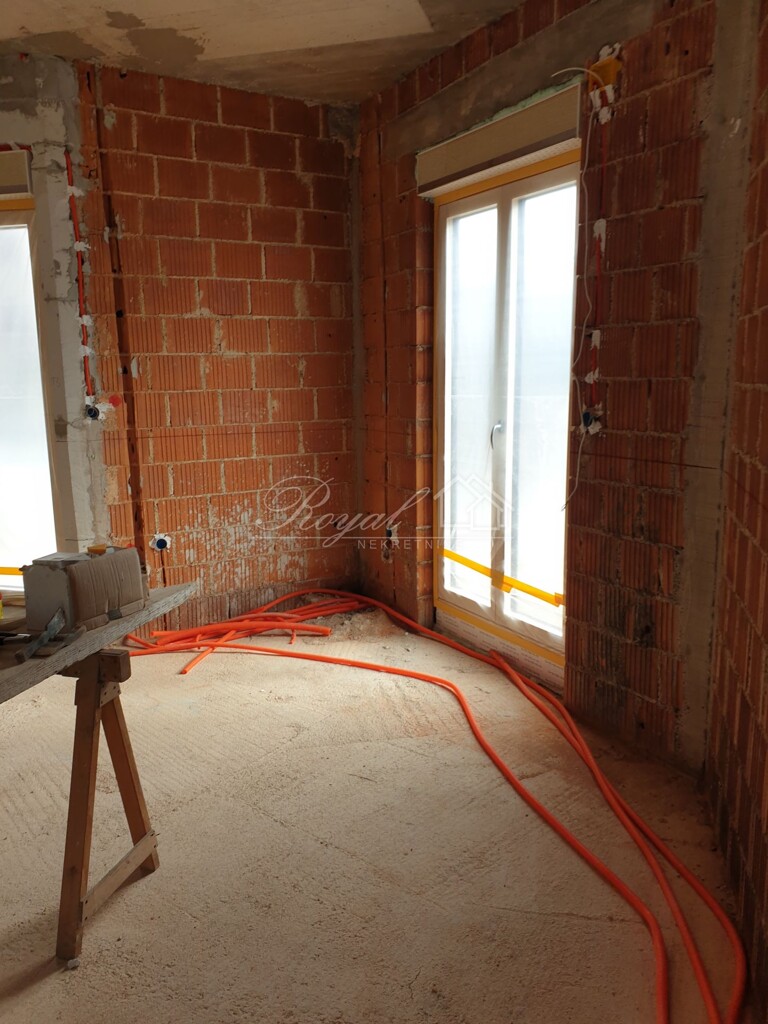 Image 6240028 - 7