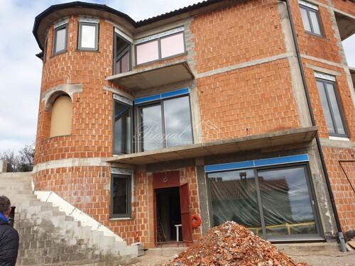 Thumbnail 6240028 - 3