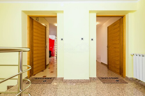 Thumbnail 6240048 - 8