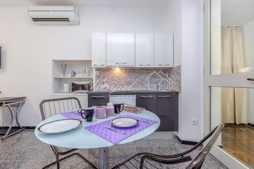 STUDIO APARTMAN U CENTRU GRADA